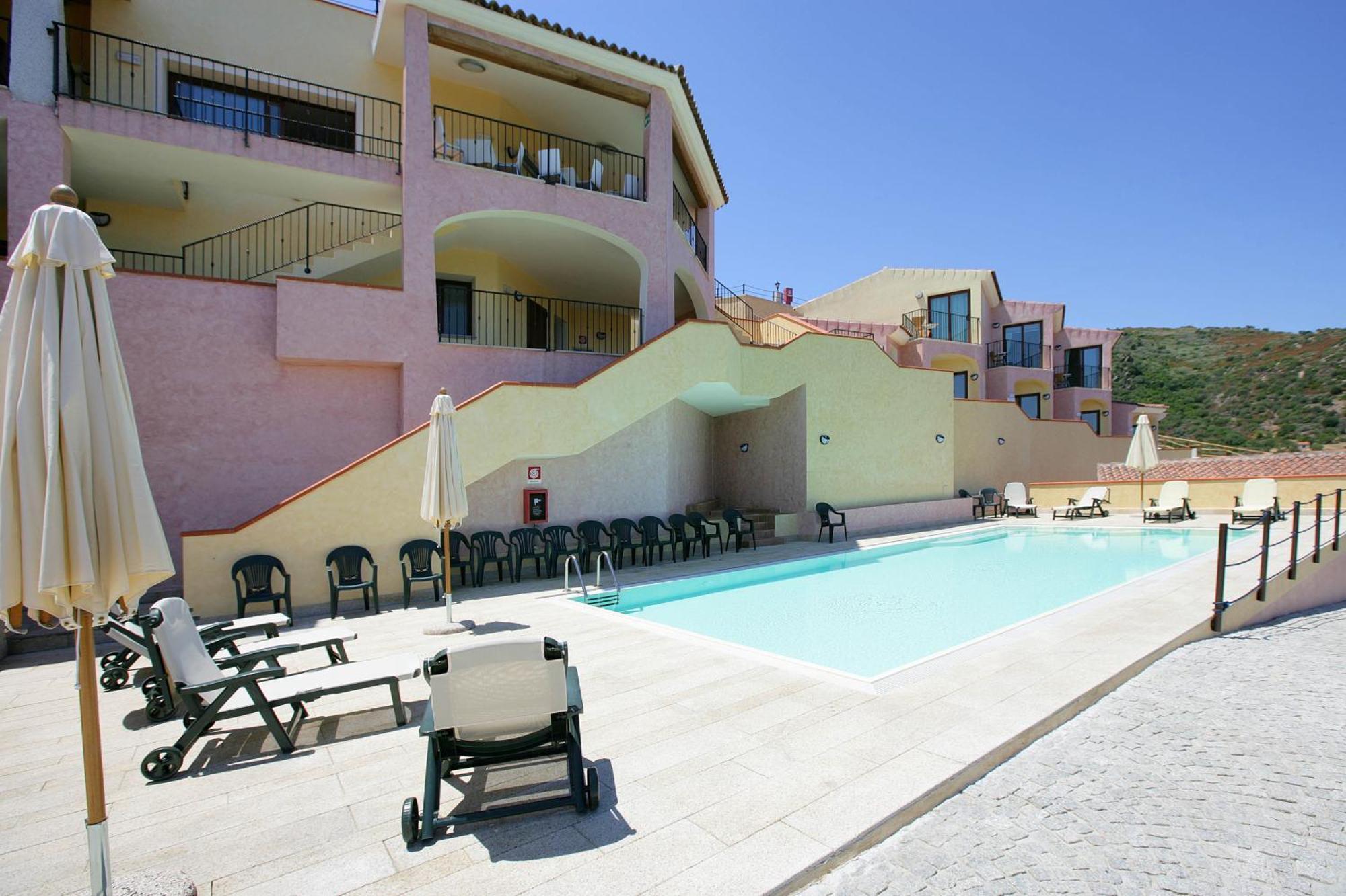 Hotel Castello Будони Екстериор снимка