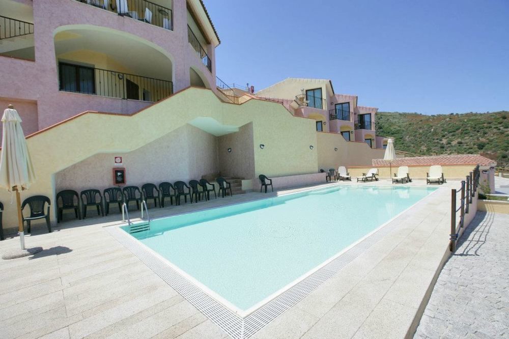 Hotel Castello Будони Екстериор снимка